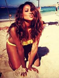 \"It it is Beautiful\" What? she is wonderful  Happy Birthday Kat Graham From Brazil 