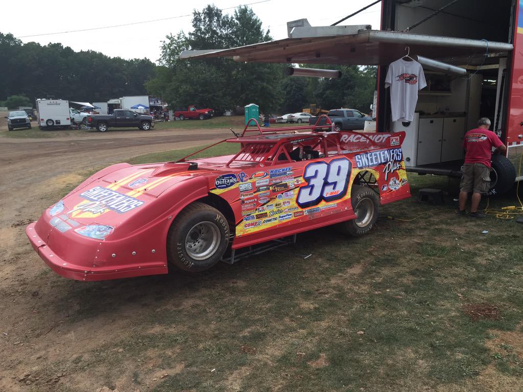 Lernerville's tweet photo. Area favorite @GreggSatterlee had a strong run in the #WorkingMan50 A-Main last night to score a top ten finish http://t.co/SKbw2IvarW
