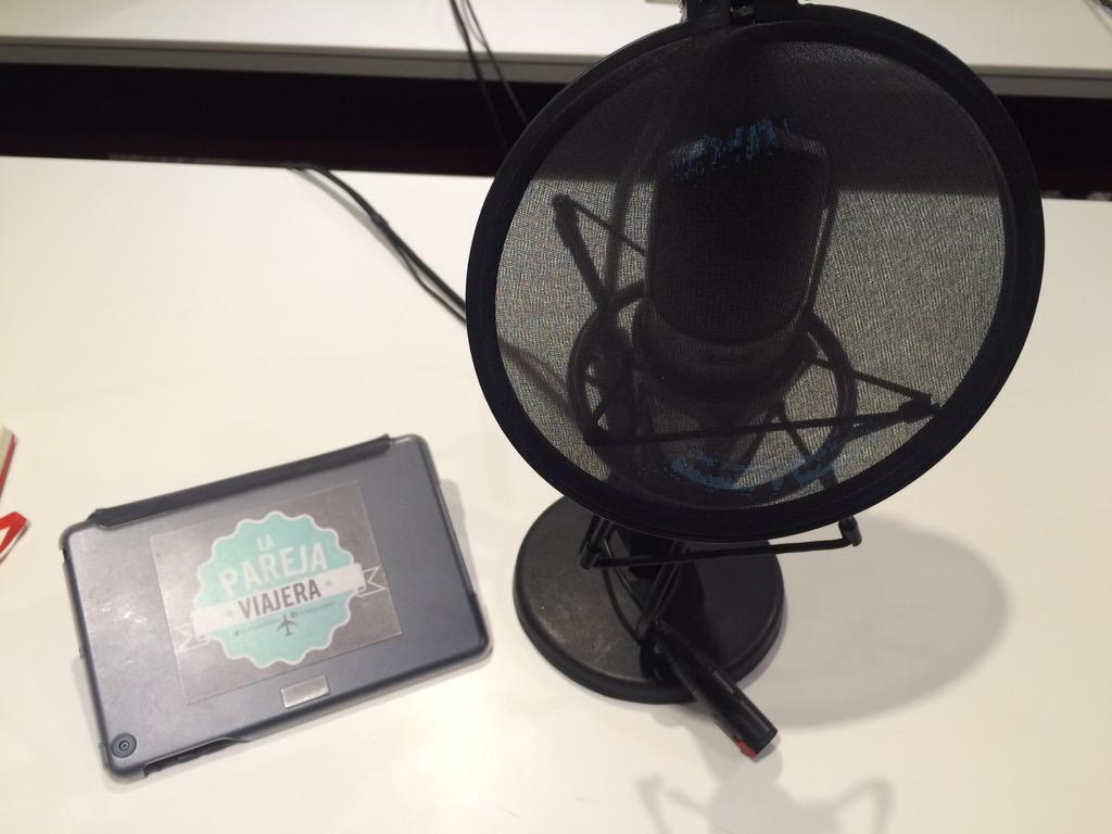 LaParejaViajera's tweet photo. Ya estamos con todo el equipo del programa #ReporTour en @Reporte98_5 #radio http://t.co/2Bm0pvhNyj