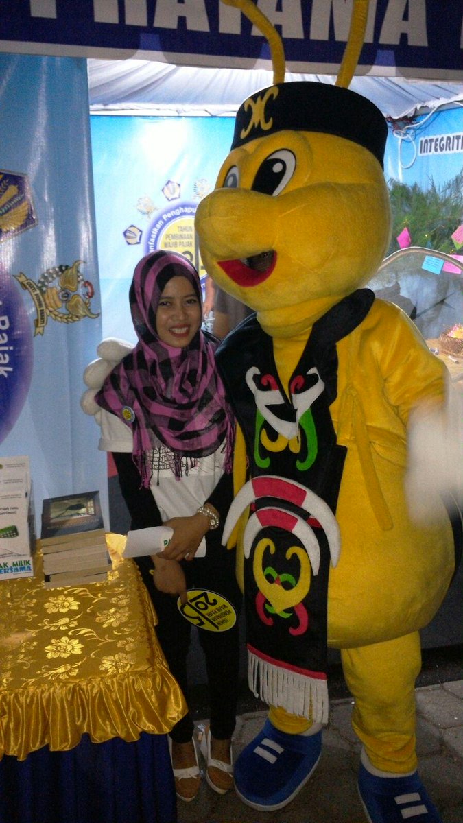 kpptarakan's tweet photo. Kemeriahan Stand KPP Tarakan di Indonesia Independent Tarakan Festival (IITF) 2015. Untuk warga tarakan, datang yuk. http://t.co/rnzW7mS7t2