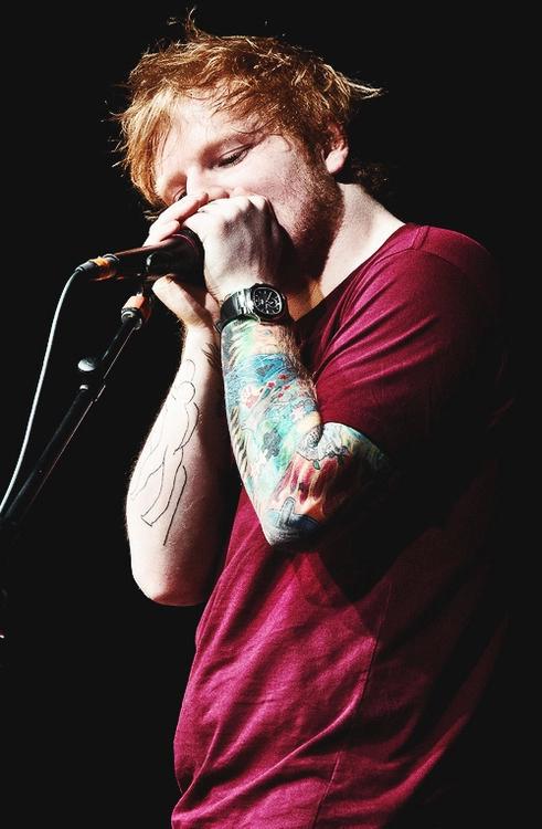 picsheeran's tweet photo. http://t.co/Q9M0df75xy