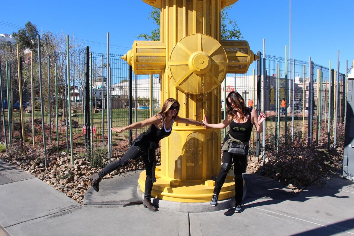 Scott_Yancey's tweet image. A while back we saw this giant hydrant! #GoliathCompany #FireDepartment
