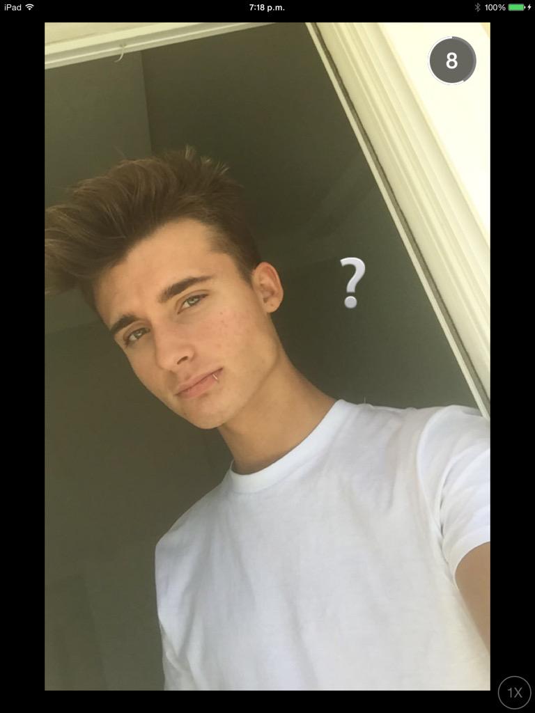 Manu_Eche02's tweet image. #ProjectColliners chris are you trying to kill me?