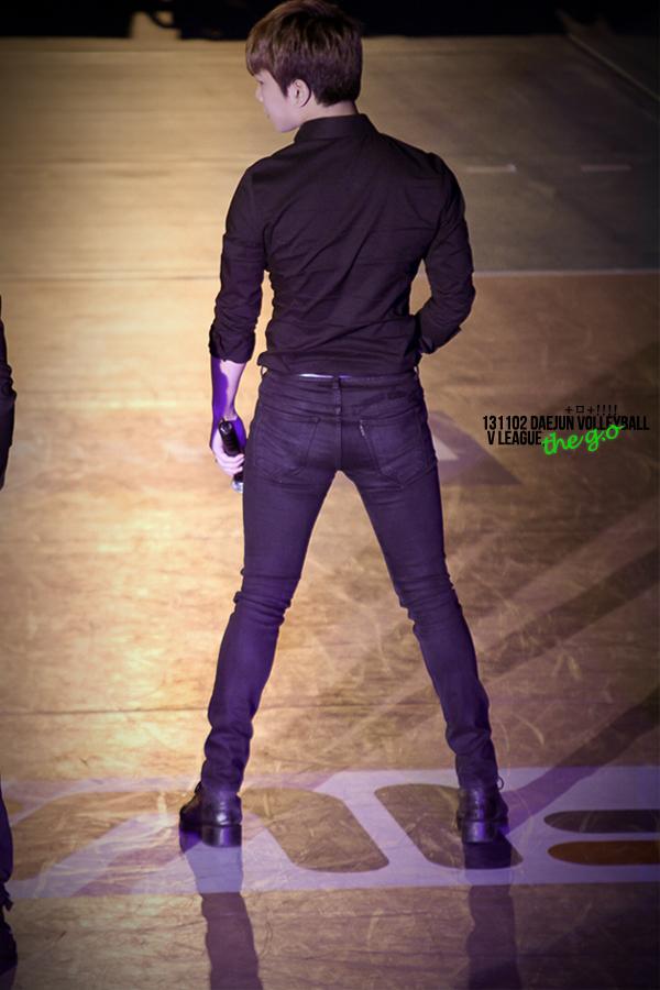 blissfuldaze_'s tweet image. backhugable G.O 😍