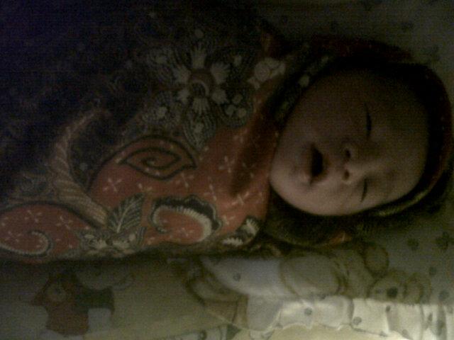 toney1509's tweet photo. Shidqi Abdul Fattan telah lahir dengan selamat,jam 12.00 dengan Berat 3,3 Kg dan panjang 5,1 Cm. http://t.co/21ZMbjXlH0