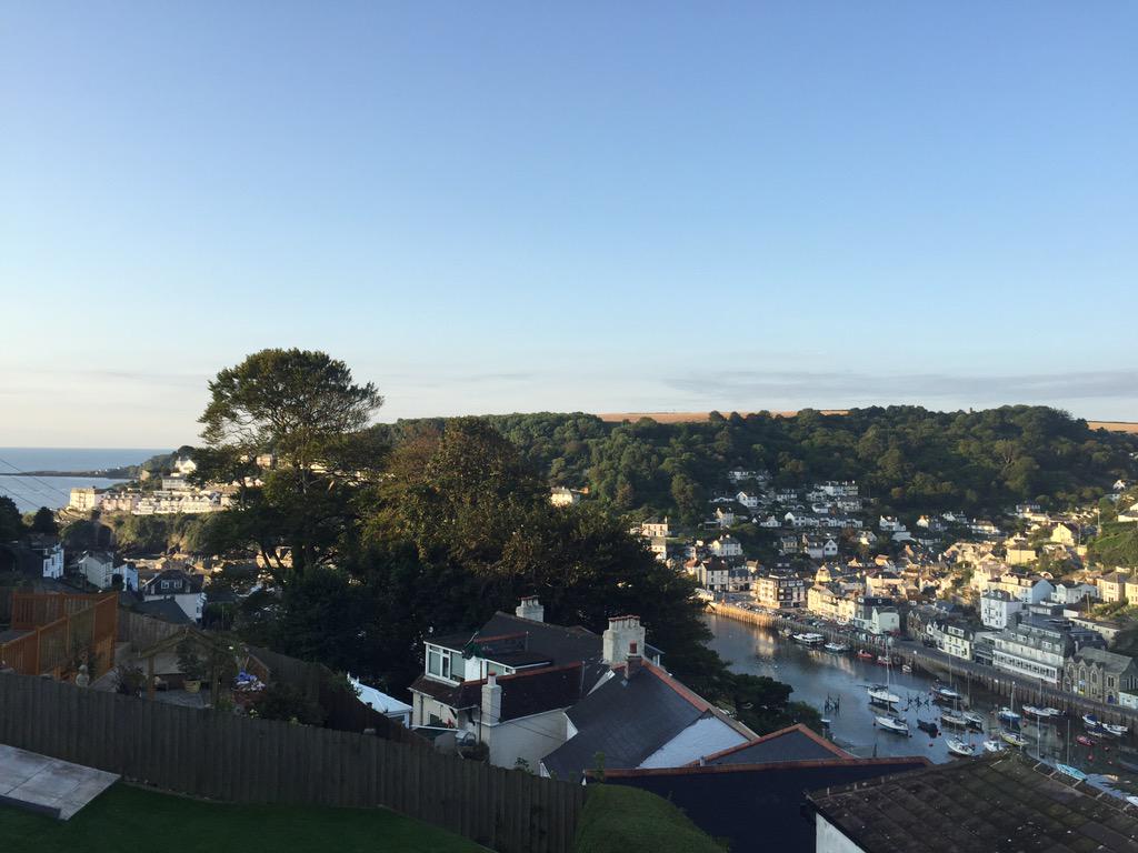 Beautiful morning in #Looe @PengellysFish open for @day-caughtfish & shellfish from 10am @looetic @lovel-looe