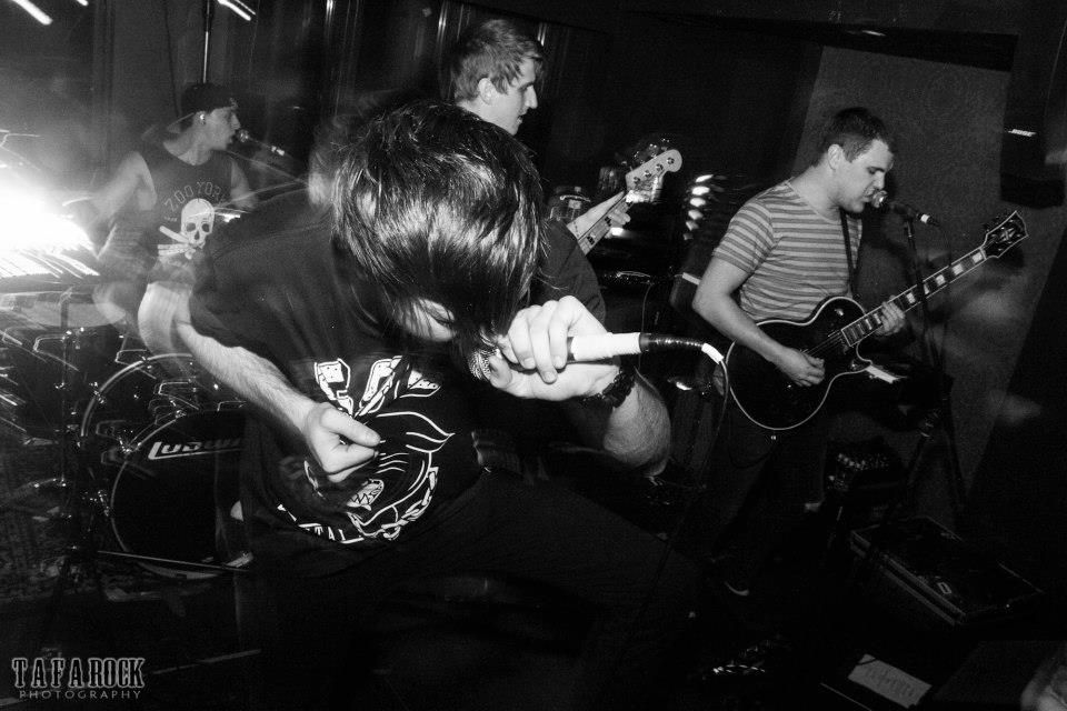 HARI INI, GRATIS - FAR AWAY STABLES ( Aus ) facebook.com/24963380842445… … Le ' Amaire Hotel - Cibogo No.11 Pasteur Bdg