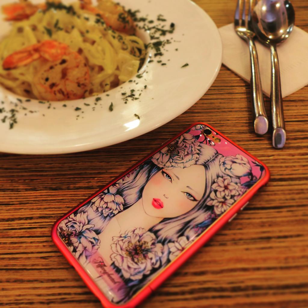 TreeCreationsn's tweet image. Feel food, look good and eat well on a lovely Sunday!
#Feelgood #sunday #Sundaybest #treecreation #iphone6 #stylish