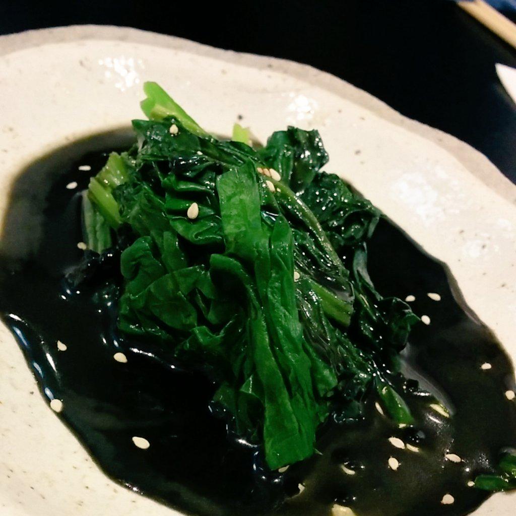 TanAllan's tweet photo. This restaurant is really catering to a spin-niche market! #MARK320 #blacksesamespinach http://t.co/0rbrub6Bfb