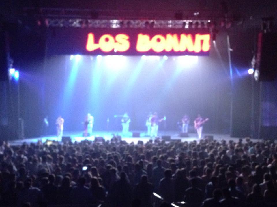 Powerplayshows's tweet photo. Explota #fiestaPLUS @LosBonnitos @MguerreroDj @ArenaMaipu @francopisi @diegopatane http://t.co/9dnr7C8M33