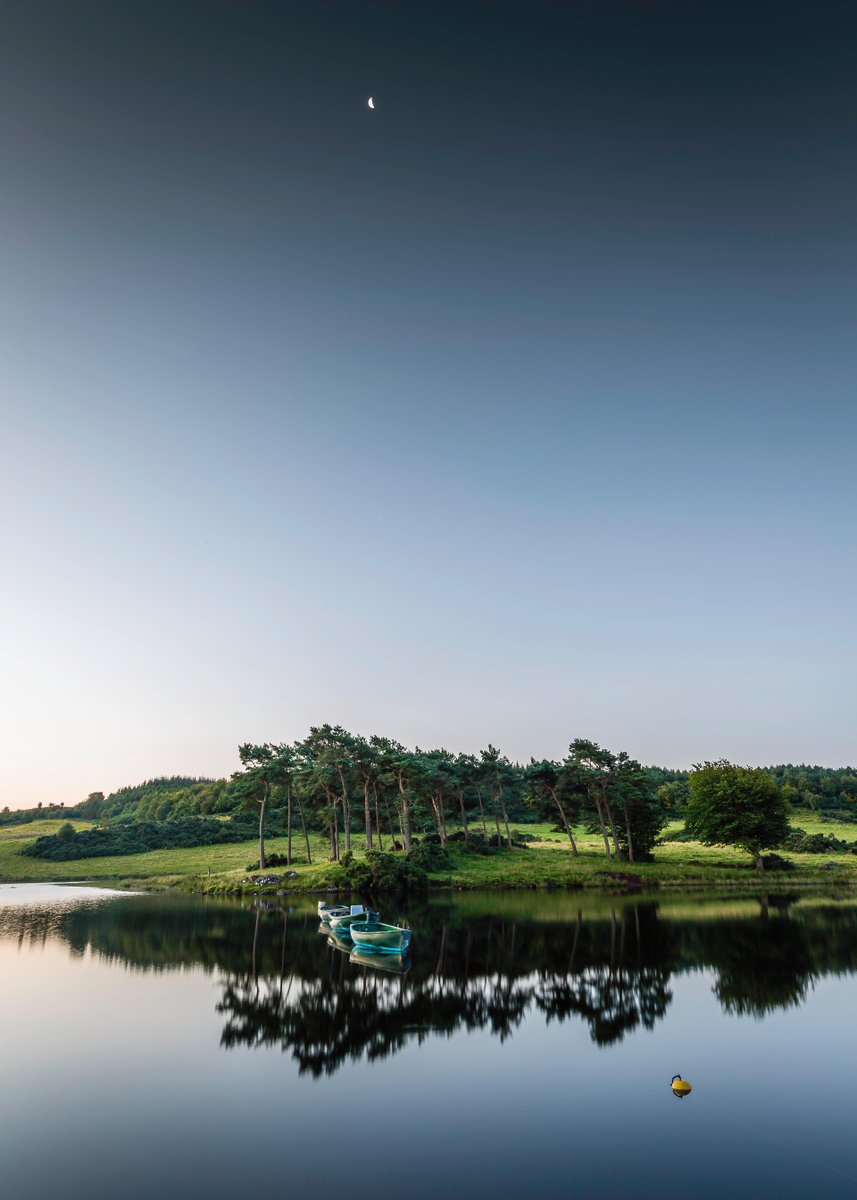 rgcxyzee's tweet photo. Three in a row #KnappsLoch @kilmacolm @inverclyde @VisitScotland http://t.co/V5TvUM2A1B