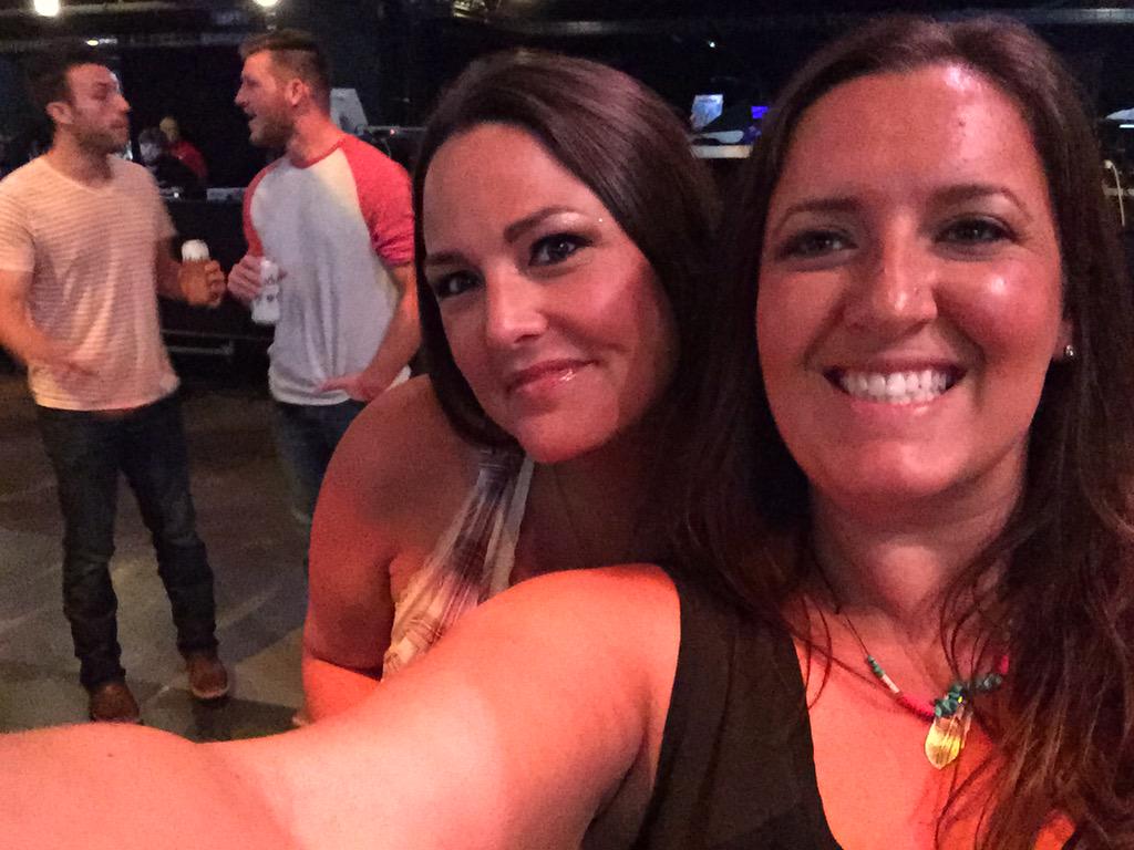 hisuuuzzzz's tweet photo. We spy cute boys at #Pluckers20 😘 http://t.co/GMXwIx9UE1