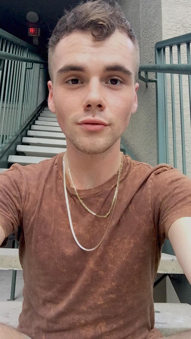 Lucca_Anthony's tweet photo. sorry for being ghost 👻 life has been busy af, but i haven't forgotten you lads xoxo http://t.co/VegJTthYzT