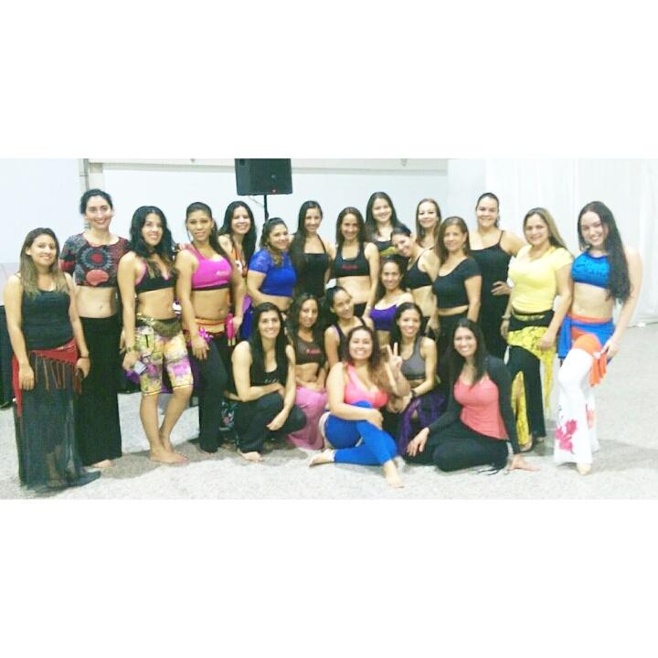 angelicadayana's tweet photo. ¡Feliz en el Panama Oriental Weekend! #Shanan @MaxDaneri #Rasheda #bellydance http://t.co/erKJ890Yix