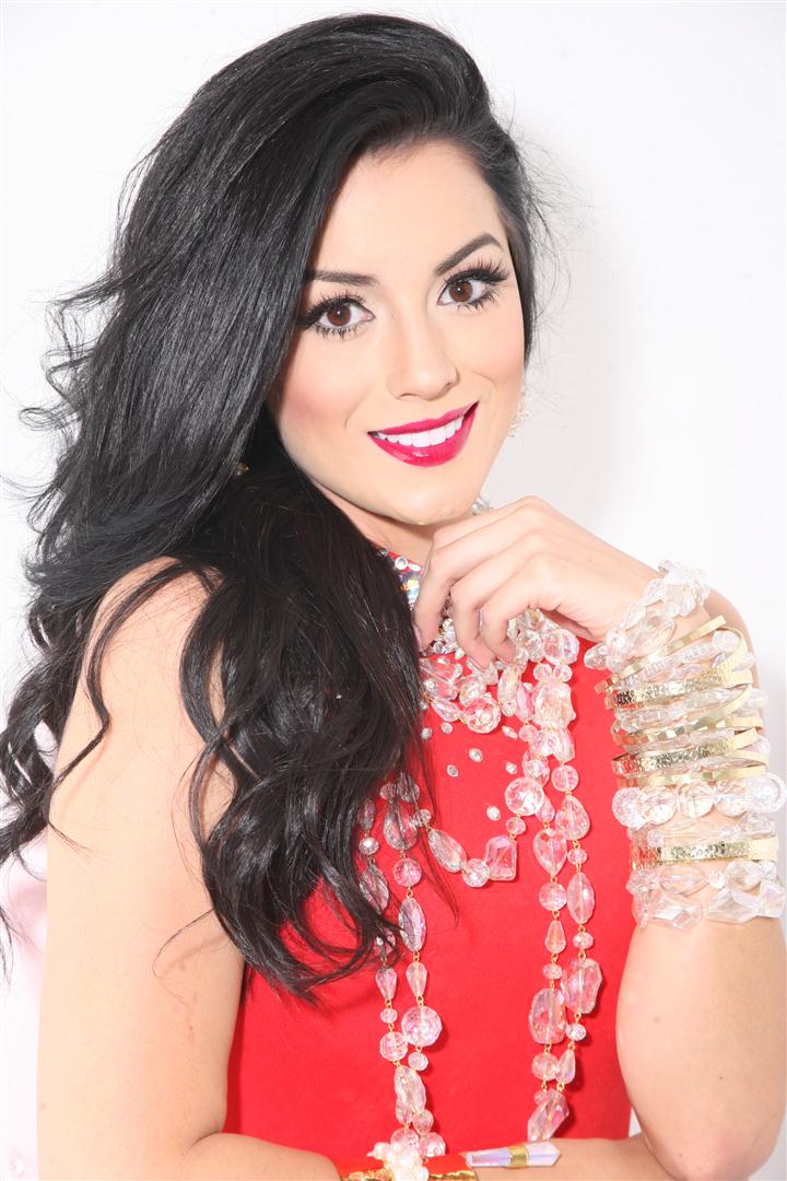 NUESTRA HERMOSA MISS MUNDO COLOMBIA 2015 COMHKx8WgAAfDLp