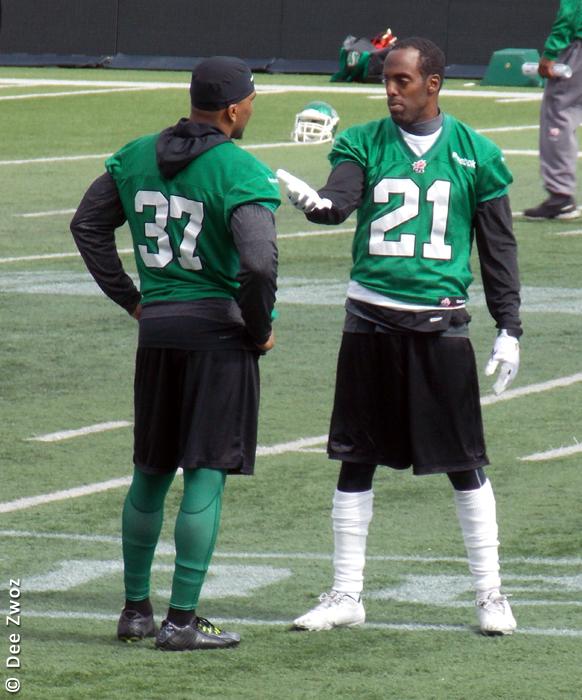 deezwoz's tweet photo. Good luck tomorrow guys! @nyce18 @paulwoldu @hollinstyree @Ant_Allen @R_Bagg6 #Marshay #RiderNation http://t.co/Fk8Lg7qR1I