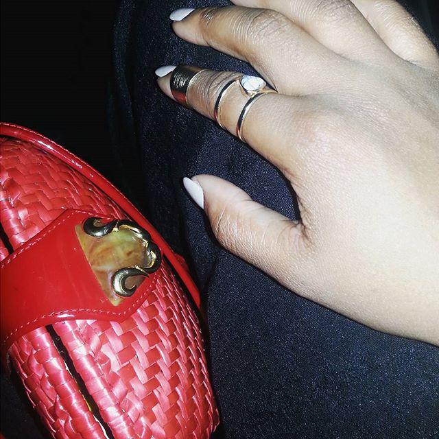 Kasha_Kasha's tweet image. #fashion #ringstacking #ringstack #fashionstylist #fashionista #vintagepurse #manicure #nu… ift.tt/1Lc6KiH