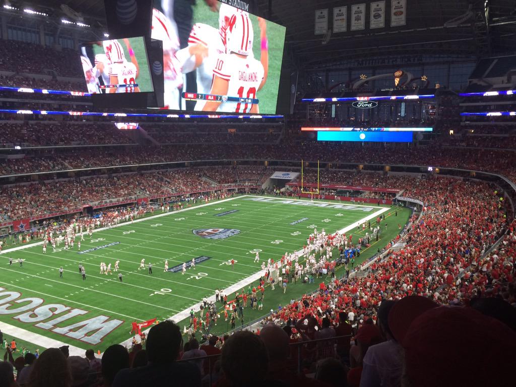 ohsocynthia's tweet photo. Thanks to @Kingsford for a great day of #BBQ &amp; football! #bbqdiplomacy #WISCvsBAMA #RollTide #jerryworld 🏉 http://t.co/j5wGL1NOdK