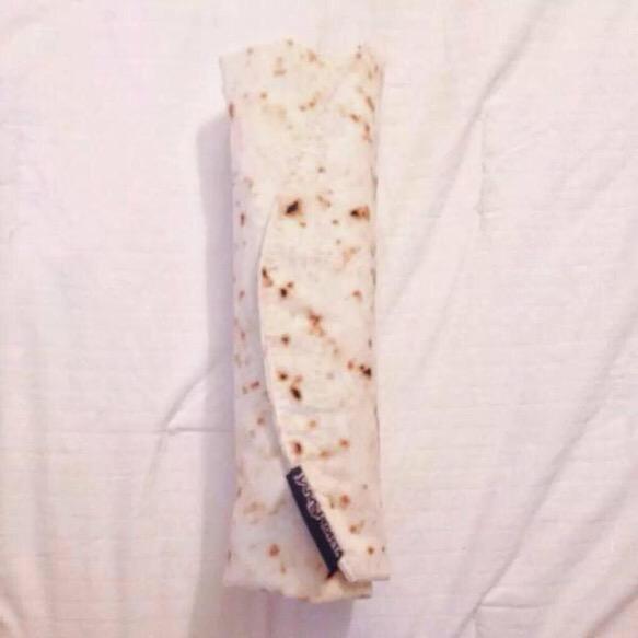 byreIatable's tweet photo. Is that a burrito???? Naw it's my new pencil case bitches http://t.co/awfVq6KfLO