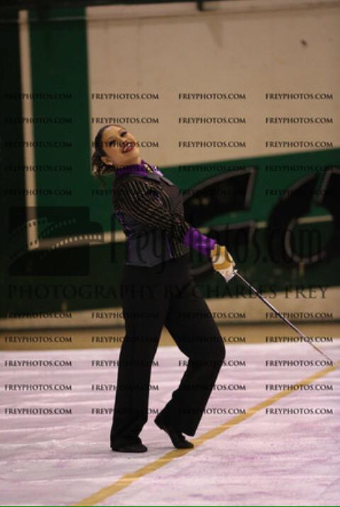 stephaneehee_'s tweet photo. Random tb to four years of winterguard 🎌🔪🔫 #asknot #lookaround #countbubba #sharksagogo http://t.co/4KwlpUXHQj