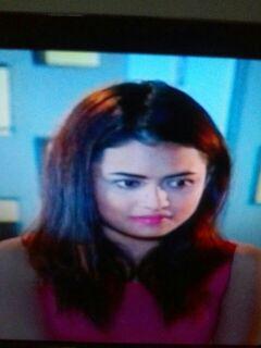 forantons's tweet photo. Yg jd Inem nya emang cantik, cocoknya emang gak jd pmbantu, tp jd aktris aja 😀 @rachquelnes *re-runFtvSctv http://t.co/0JMs6OpKsr