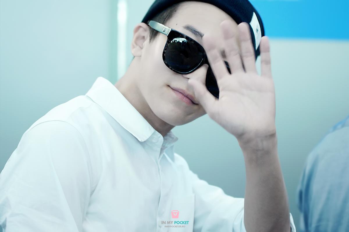 150906 #엘조 <a href="/TEEN_TOP/">틴탑(TEEN TOP)</a> 

빠이빠이 'ㅅ')//

> i.imgur.com/fuEOd2h.jpg
>