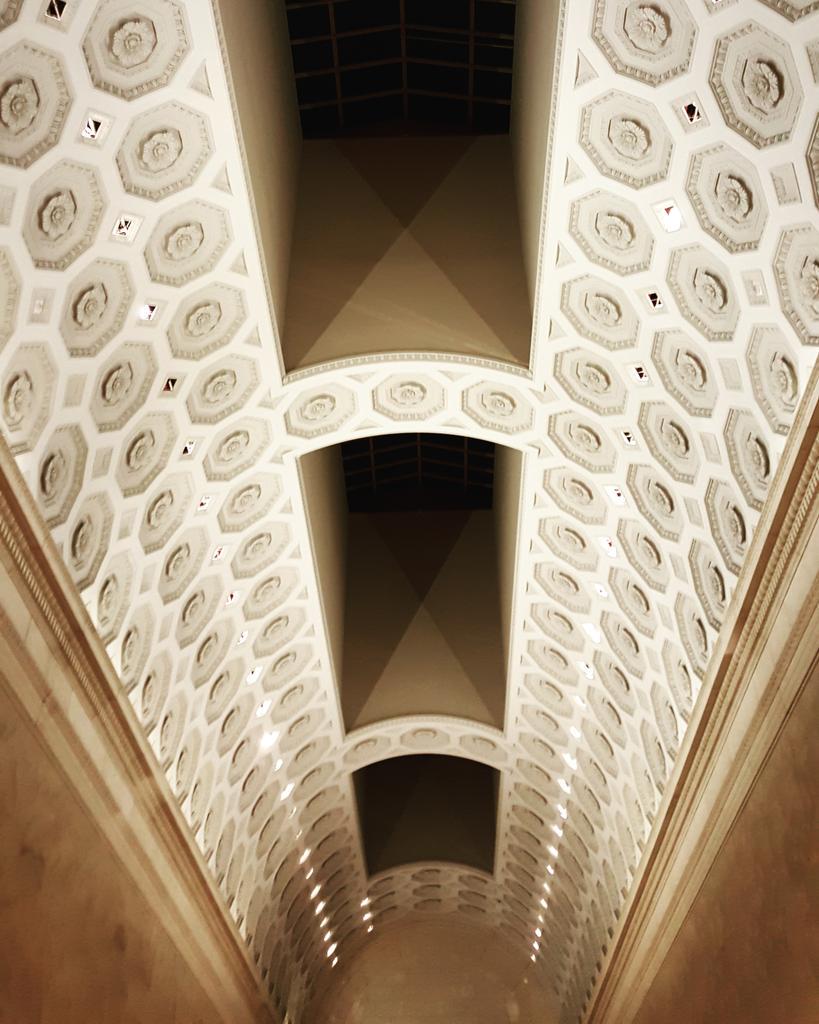 GothamKnowledge's tweet image. #architecture #perspectice #pov #buildings #nyc #Manhattan #nightime