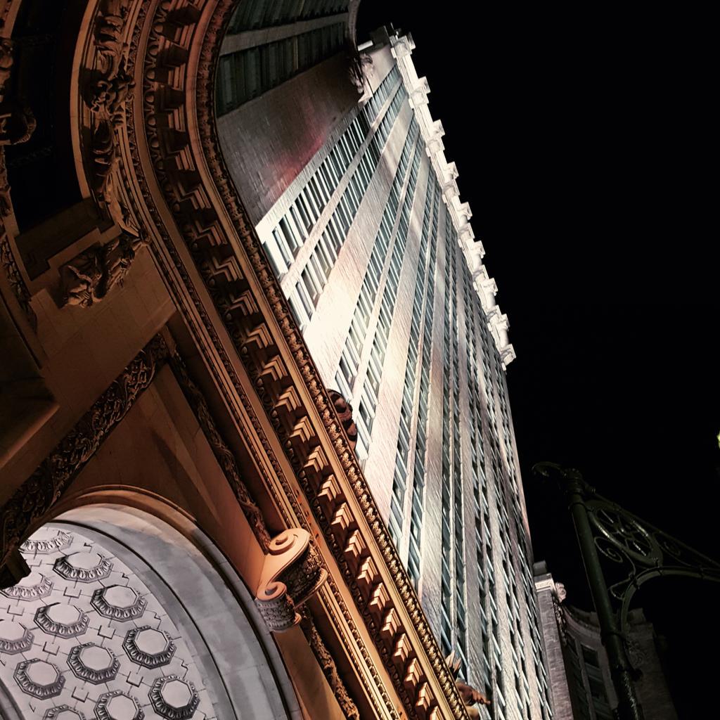 GothamKnowledge's tweet image. #architecture #perspectice #pov #buildings #nyc #Manhattan #nightime