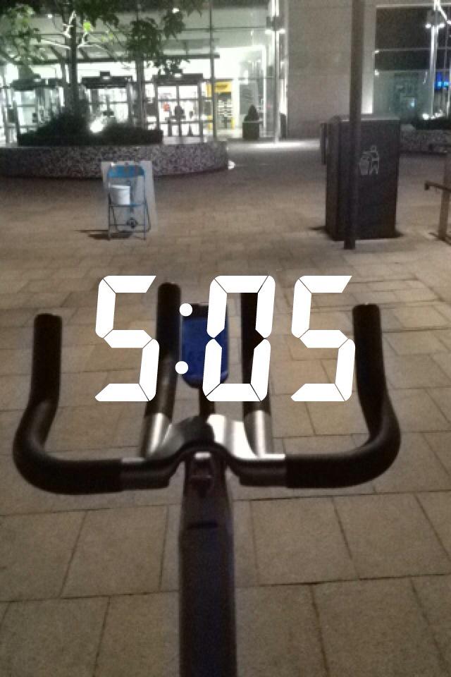 CianKeogh2's tweet photo. Late night/early morning spinning with @shaunafitz99 for @Cycle4Berkeley http://t.co/NvGzOcdD5z