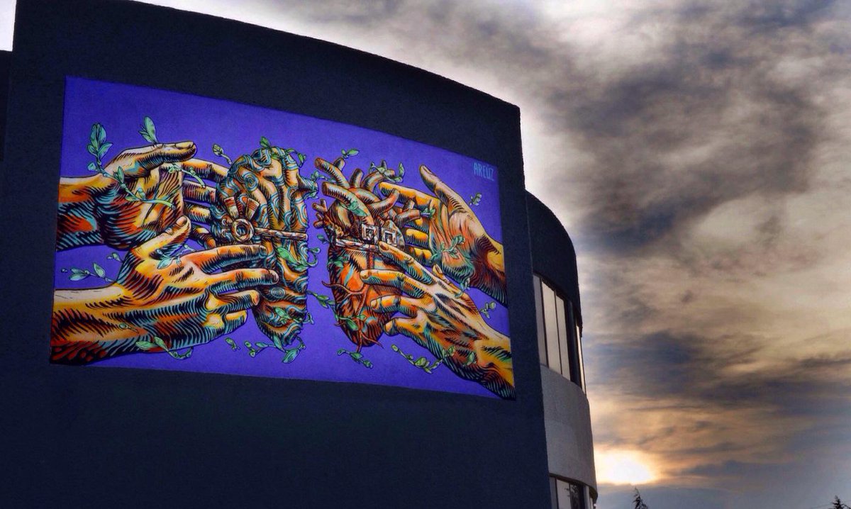 Areuz_77's tweet photo. Mural pintado en la "universidad autónoma del estado de Hidalgo" como parte de las actividades del #FINI_2015 http://t.co/BDevmCn6as