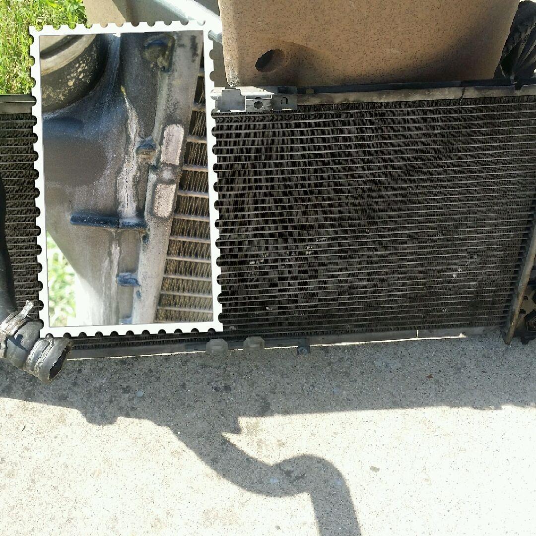 t_tautorepair's tweet photo. Leaking radiator...bad tank http://t.co/4rPLOee2kl