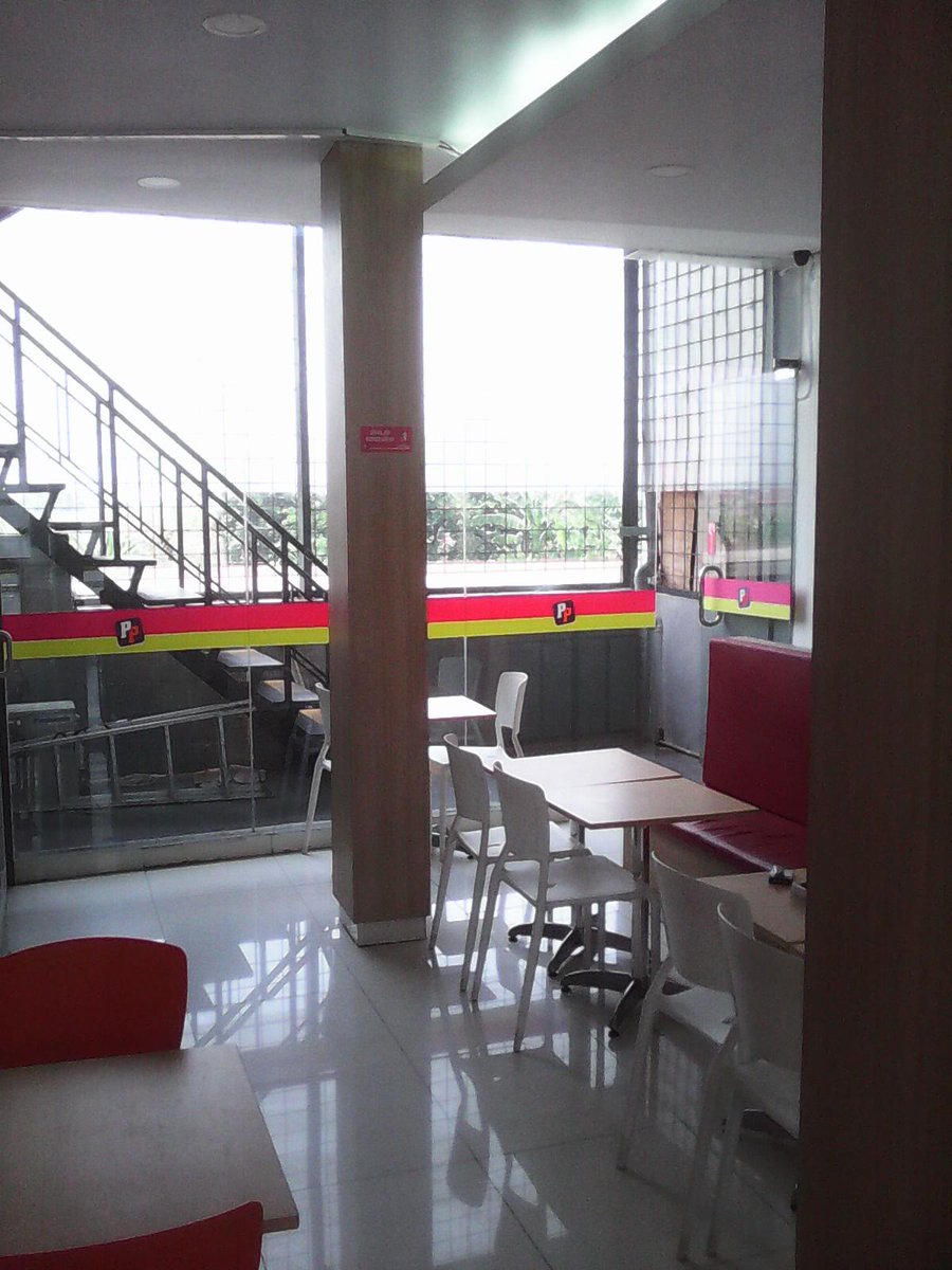 pratamapraktis's tweet photo. relax and see the sights on the roof "Pratama Praktis" http://t.co/EIKA9VVAYc