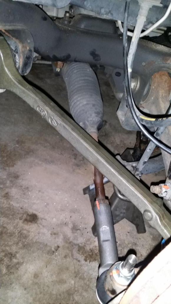 t_tautorepair's tweet photo. Lower control arm and tie rod end replacement....Dodge Charger http://t.co/jv5UgWa4P0