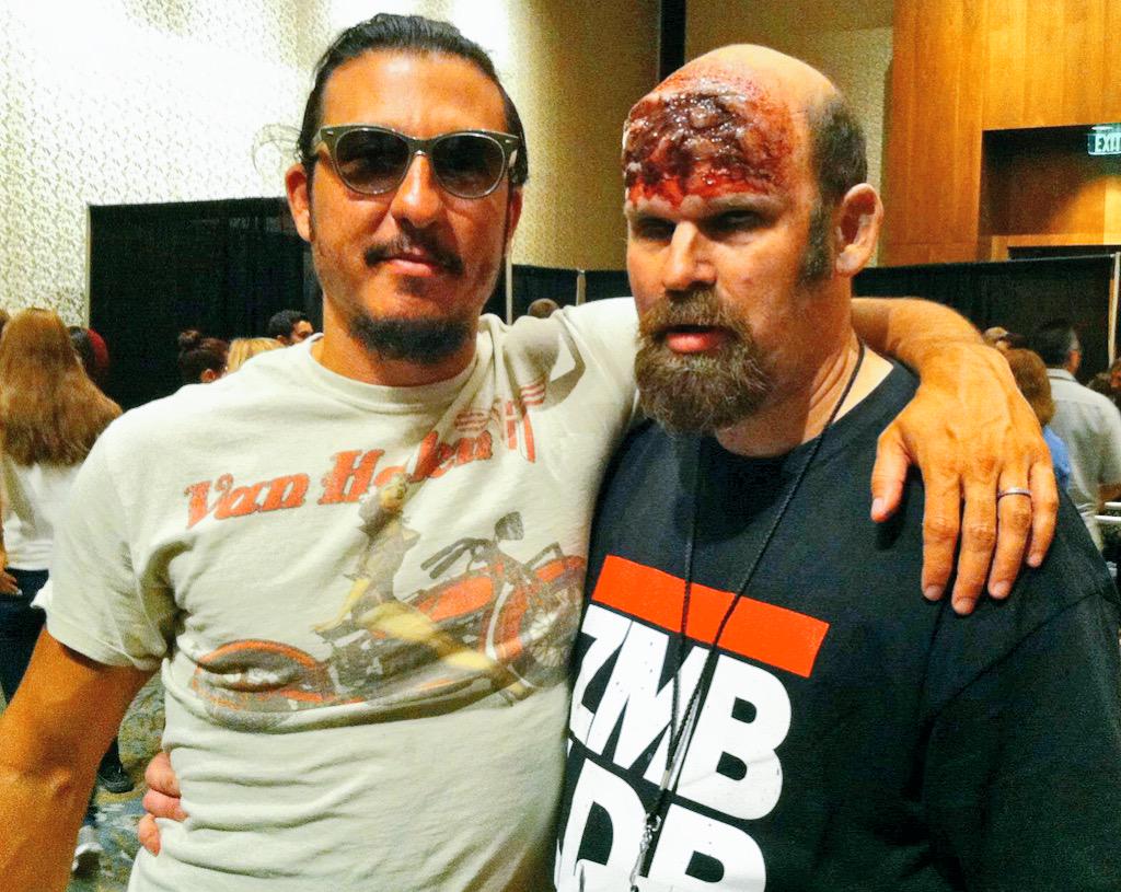 ZombieLeader1's tweet photo. @Nicksgomez Preach! @WalkrStalkrCon Boston 2014. #WSC2014 #wscboston #zombieleader #nickgomez #TWDFamily #twd http://t.co/7WagavSdsk