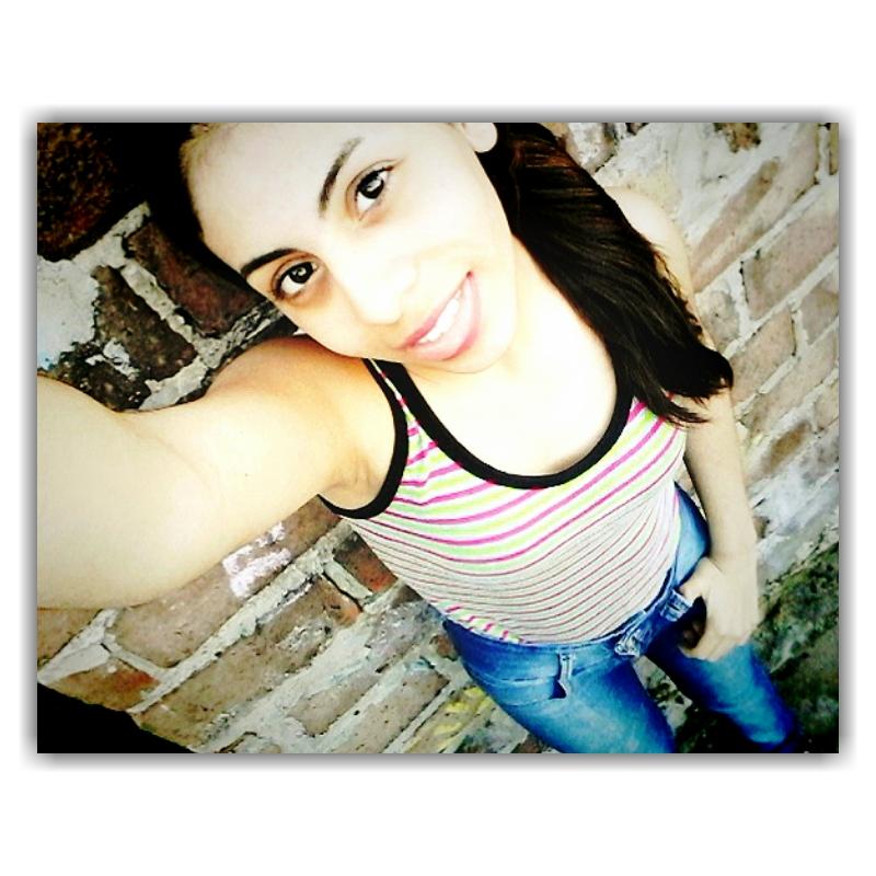 EliRacedo_'s tweet photo. Yo soy como el amor, No hay nadie que me paree *-*❤ 
#DeHoy (: #Lenguaa #Chinaa #Feaa #Aburrida :v http://t.co/OoH850Juz0