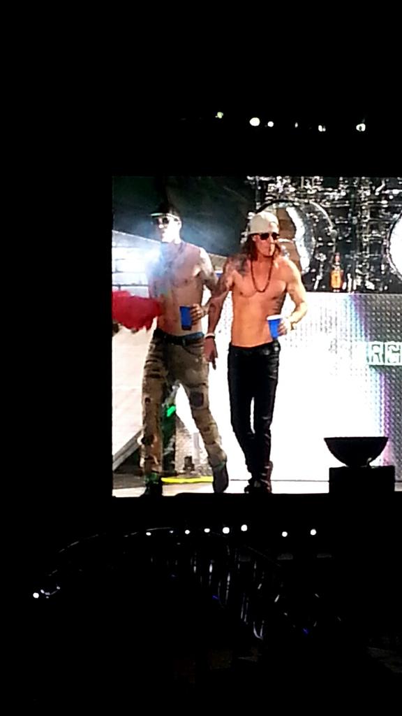 136dancer's tweet image. This was the best night ever!!! Thanks for making one that I will remember for the rest of my life♡♡