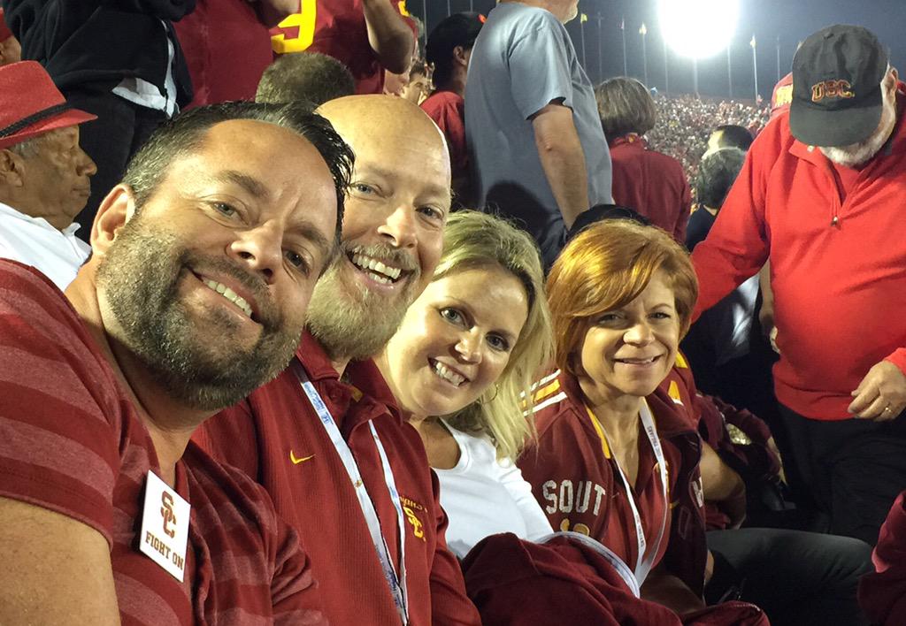 kbrushwyler's tweet photo. Soaking up the cardinal and gold with the Ritchie's and @socalcas #USCselfie http://t.co/6Vq2XshDyd