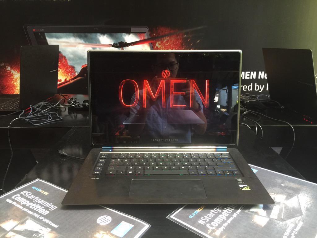 ShaniBudi's tweet photo. Ini dia penampakan hadiah utama dari #Startgaming Competition, HP OMEN laptop gaming dari @hanyaHPuntukku http://t.co/ubMC08ov23