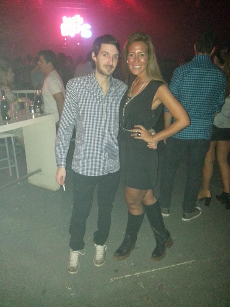 23_nico's tweet photo. #FiestaPlus geniaaaaaaa @Lianuuss @ArenaMaipu http://t.co/KYB2qEyGWy