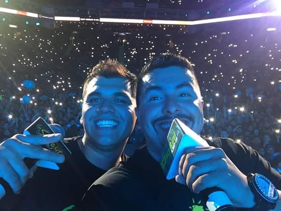 miltonelmostro's tweet photo. Hoy cumple años mi amigo compañero  hermano regañon @elcoco_youh compadre un abrazo gracias por ser mi amigo dtb http://t.co/PdRqnhcq8i
