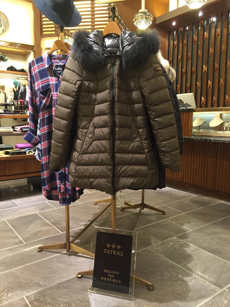 ルミネ池袋 Twitter Da 1f ローズバッド ローズバッドとタトラスのコラボ商品です 昨年人気だった冬の定番アイテムが帰ってきました こちらは今年の新色です リバーシブルで着ていただけますよー Http T Co Elutmjno6x