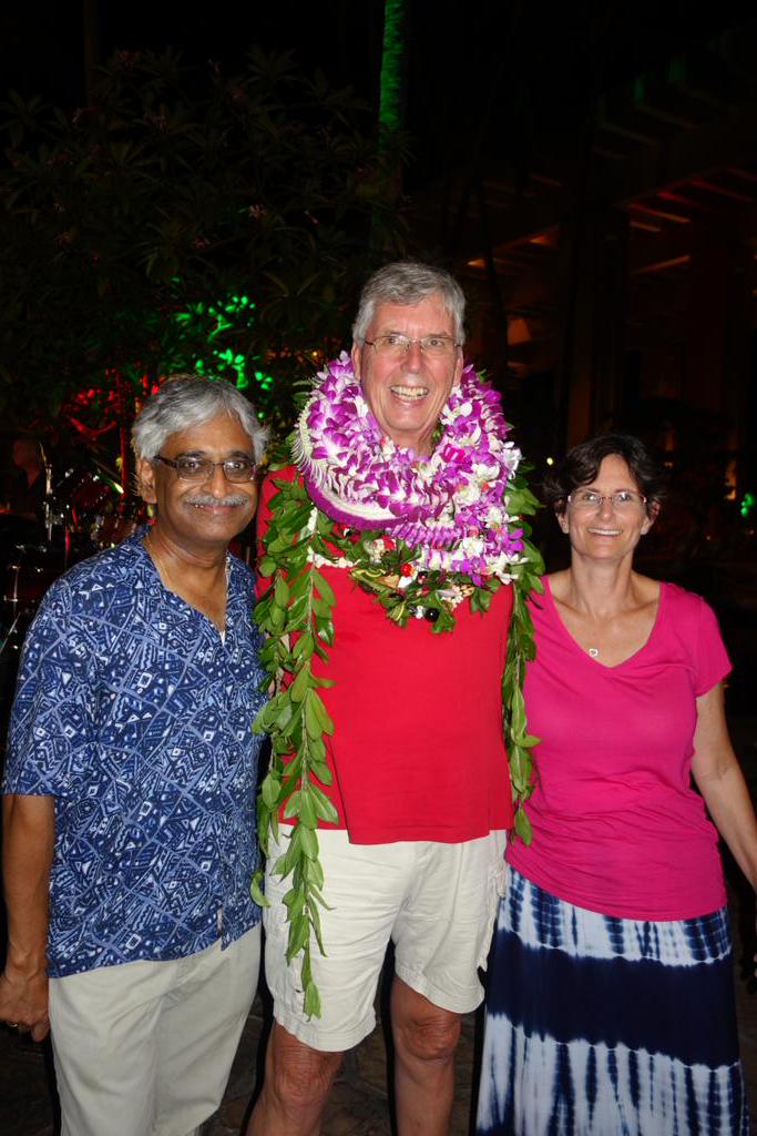 seemohan's tweet image. Felicitation of 2014 #Turing Award winner #database pioneer Mike Stonebraker @ #VLDB2015 in Hawaii on 31 Aug 2015