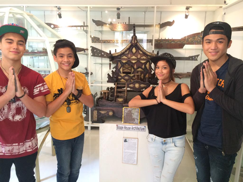 ylonuhhh's tweet photo. 🌟✔️👌 @abscbnmobile #followtheteenbig4 #soon #pbb737 #abscbnmobile http://t.co/JOsgX1UiDF