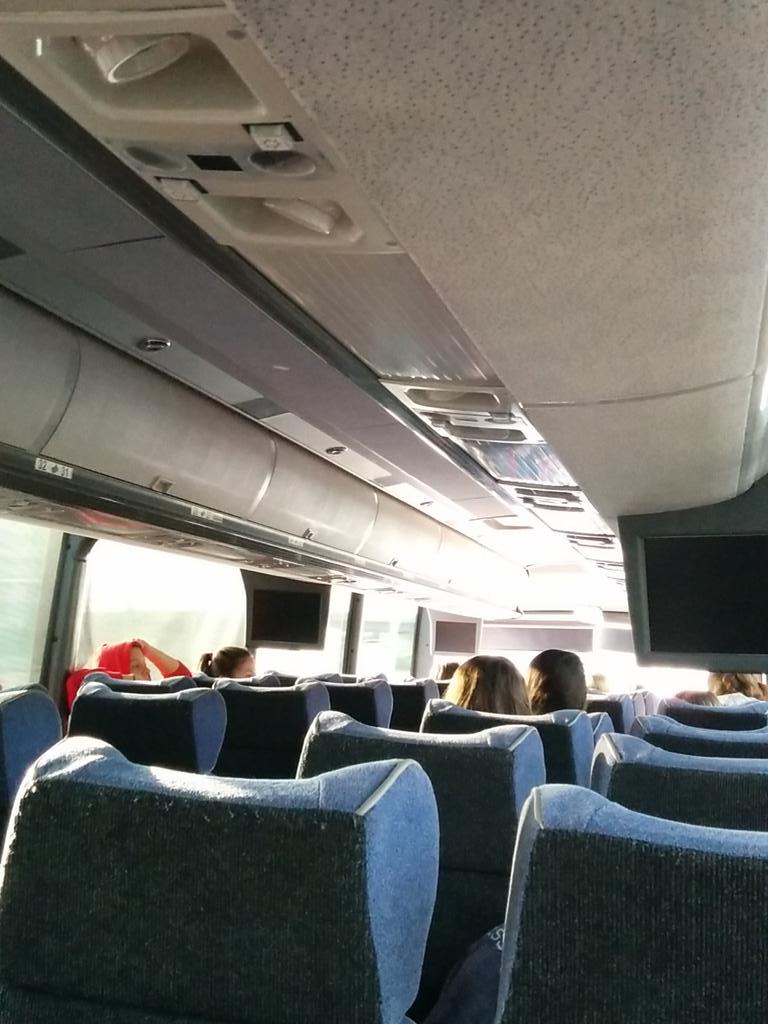 TitansLimoilou's tweet photo. En route pour Ottawa Titans Hockey Hors-Concours http://t.co/WXLjyIUd7g