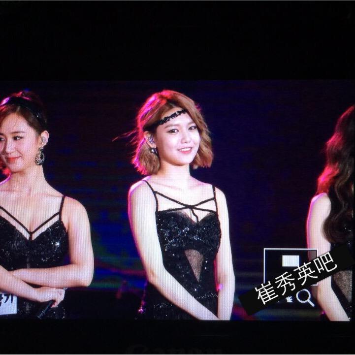 [PIC][06-09-2015]Hình ảnh mới nhất từ "DMC DJ CONCERT" của SNSD và MC Sunny - Page 2 CON6o4oUcAEYRWg