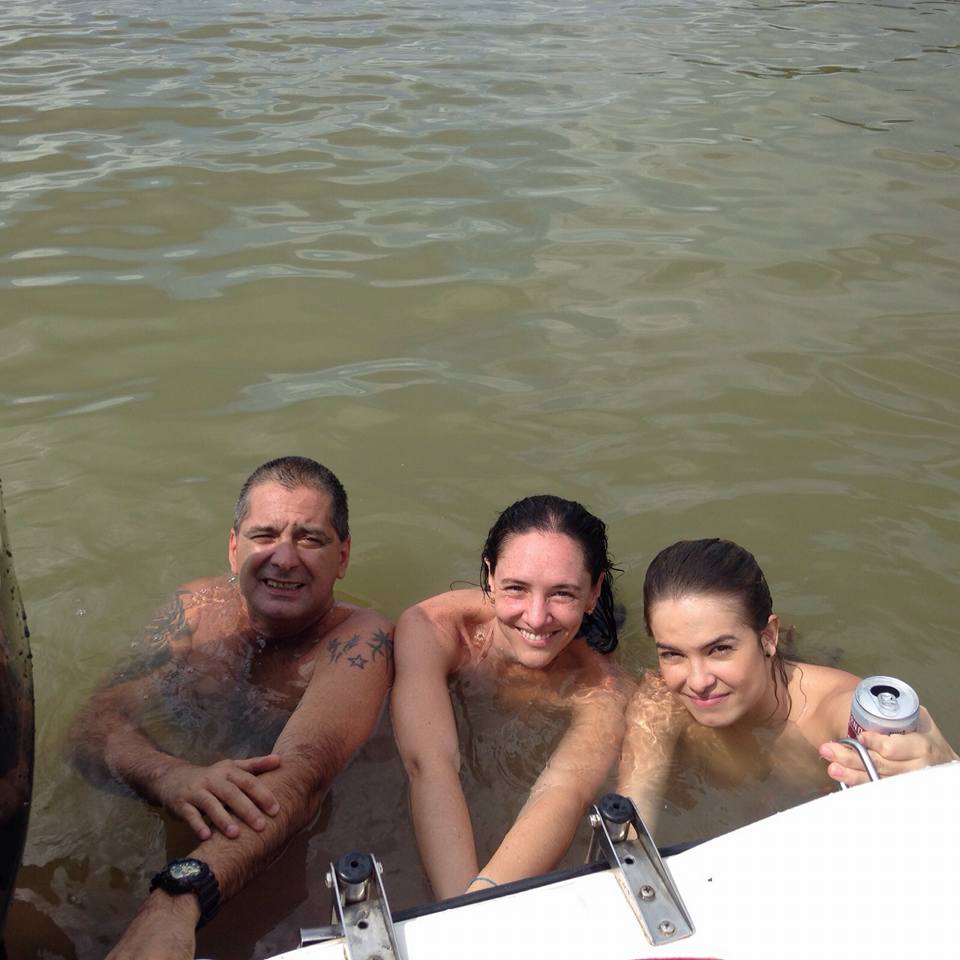 SiteLBcom's tweet image. Mais fotos do passeio que Lua, Marcela Nunes e Fred Eça fizeram em Belém. 🌅