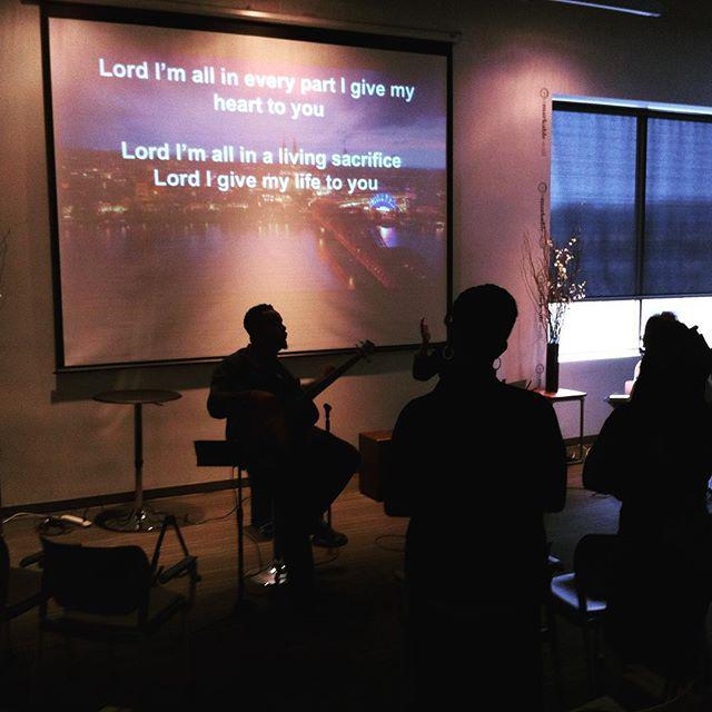 PerimeterPointe's tweet photo. Last #Sunday the Ingram's led us in the #originalsong #allin. #church #ForPerimeter http://t.co/VY6UtrA7Is http://t.co/y7lLfIWGHp