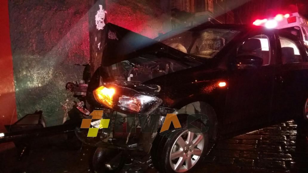RIVAC_OAX's tweet photo. #RivacVial 
Accidente vial en porfirio díaz esq Abraham castellano col Figueroa #precaucion conductores #oaxaca http://t.co/i7mhaowXrS