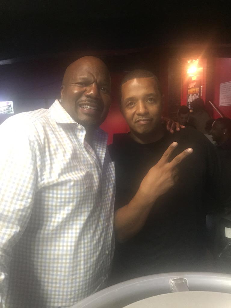 mredman129's tweet photo. @RealEarthquake great show 2nite at @StressFactoryCC #TheseAintJokes http://t.co/K6v0D7VxkO