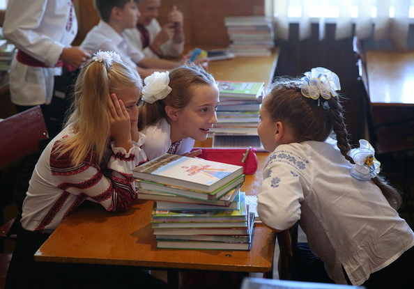 UNDP's tweet photo. Schools in #Donetsk #Luhansk regions renovated for a safe school year: http://t.co/YndTMeKK45 @KyivPost @UNDPUkraine http://t.co/U1z0wjAiuS